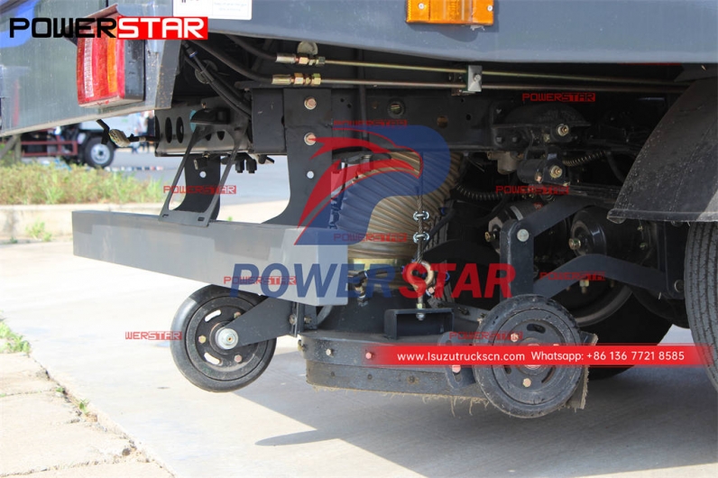 ISUZU NPR/ELF 700P truck mounted street sweeper for sale