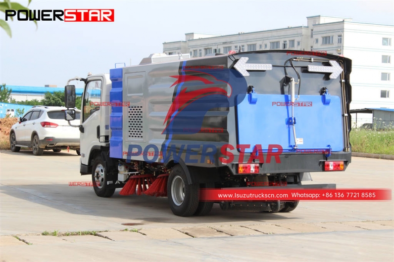 ISUZU NKR/ELF 100P street sweeper truck for sale