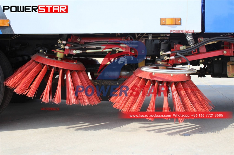 ISUZU NKR/ELF 100P street sweeper truck for sale