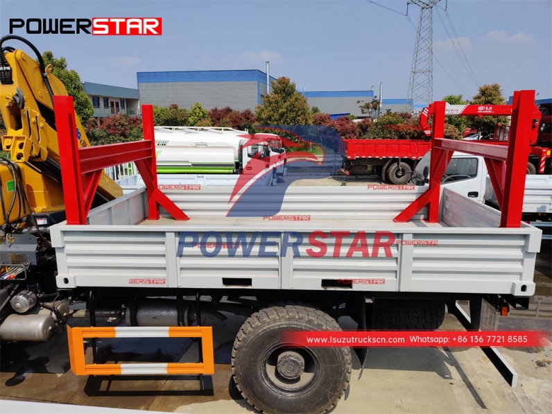ISUZU FVR truck with kunckle boom crane XCMG