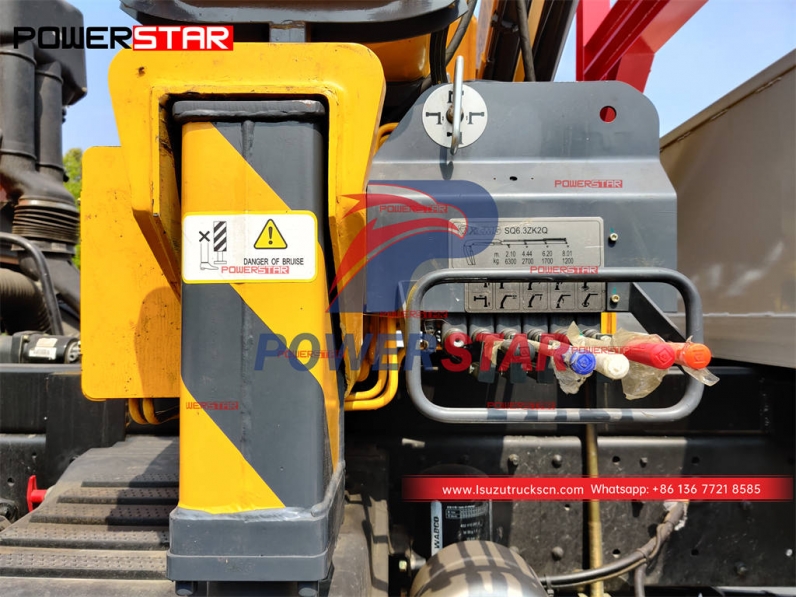 ISUZU GIGA Crane Truck XCMG at best price