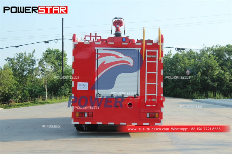 Factory direct sale ISUZU GIGA 4×2 water tank fire engine at discount price