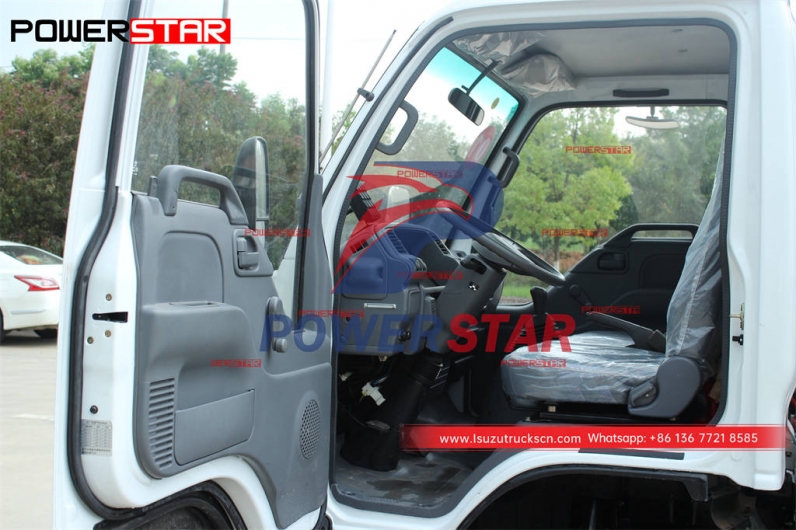 Good quality ISUZU 4×4 AWD garbage compactor truck at discount price