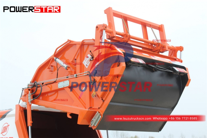 Good price ISUZU 100P 4WD rear load garbage compactor for Philippines