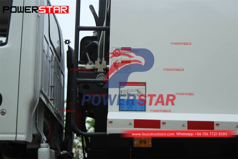 Best price ISUZU small 4WD back loading refuse compactor for Djibouti