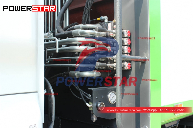 Custom-made ISUZU FTR 4×4 off-road waste compactor truck for Philippines