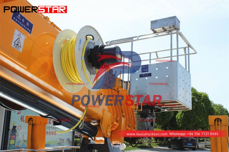 Customized ISUZU 700P 4×4 28m Bucket/Boom Trucks at best price