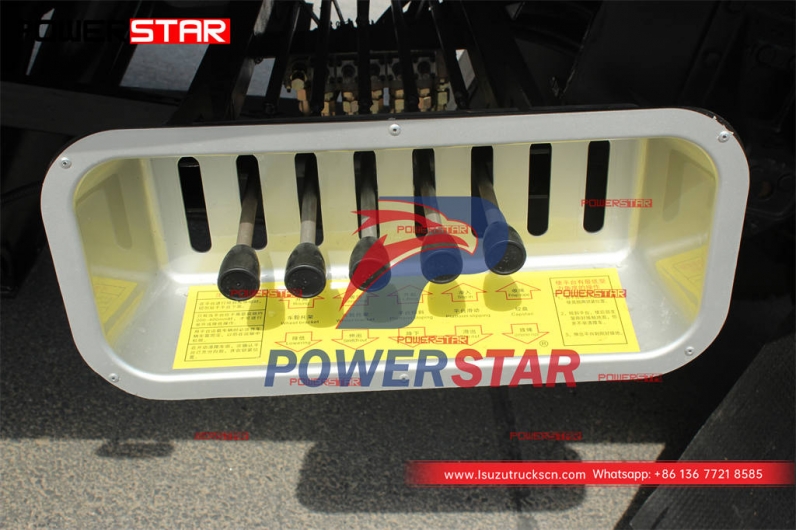 ISUZU FVR/FTR 4WD off-road breakdown recovery truck for sale