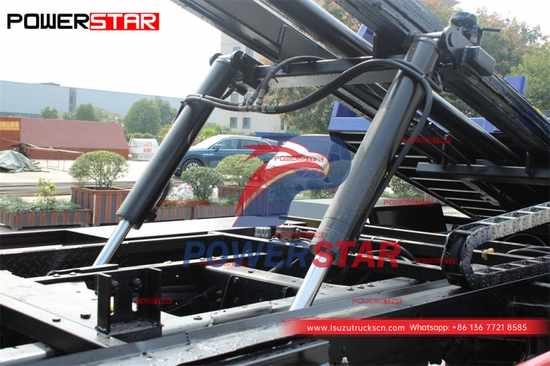 ISUZU FVR/FTR 4WD off-road breakdown recovery truck for sale