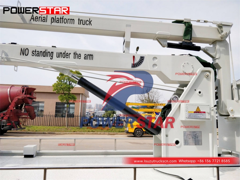 Custom-made ISUZU 190HP 4×4 AWD 18m Truck Mounted Boom Lift