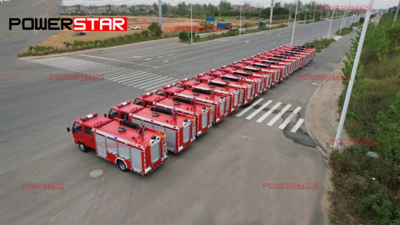 New customized 2,000 L water foam fire fighting truck mounted Japanese Chassis for Fire-fighting at emergency.