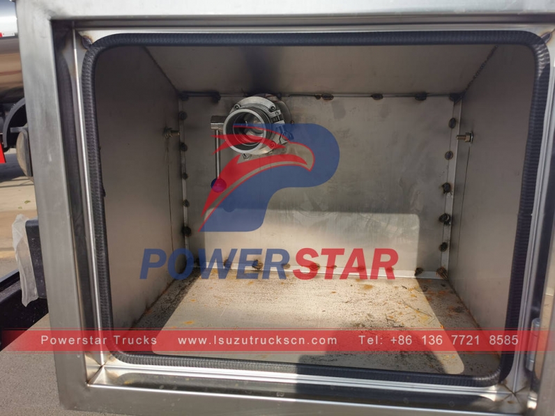 ISUZU 6 wheeler stainless steel drinking water tank truck