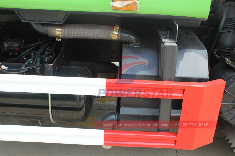 New and used ISUZU off-raod waste compactor truck for sale