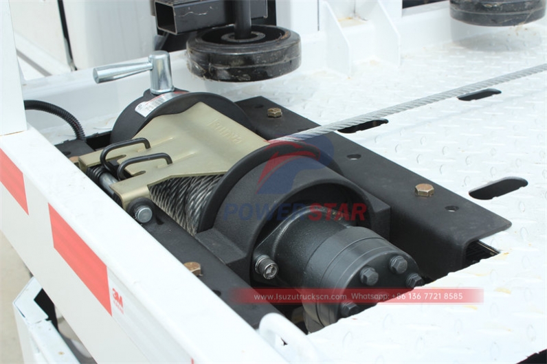 New and used ISUZU 3 tons flatbed rollback tow truck