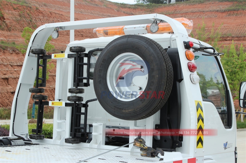 New and used ISUZU 3 tons flatbed rollback tow truck