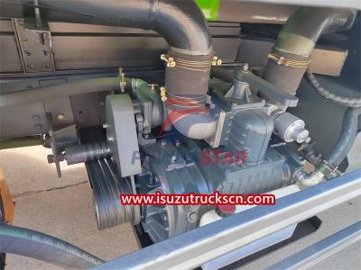 ISUZU NPR 8000 liters vacuum tank truck