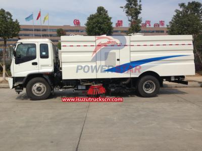 FTR Isuzu vacuum broom road sweeper truck