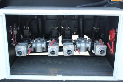 ISUZU NPR 190HP 4x4 4WD military offroad fuel bowser