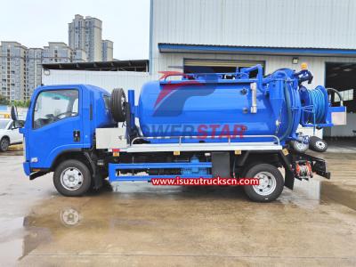 Industrial Isuzu Vacuum Services Truck MORO KAISER PM70A