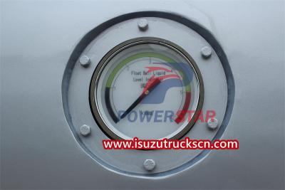 ISUZU 4x4 diesel tanker truck for sale