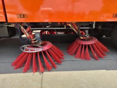 Isuzu Street and Road Sweeping Truck for Indonesia