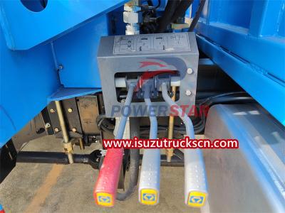 ISUZU FVR off-road truck mounted crane