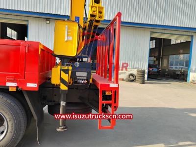 Philippines 6.3TON Isuzu Giga folded boom crane cargo trucks