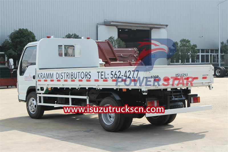 Isuzu 14ft Light cargo truck