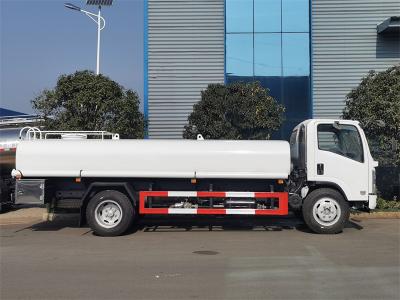 Isuzu NKR portable water tank truck
