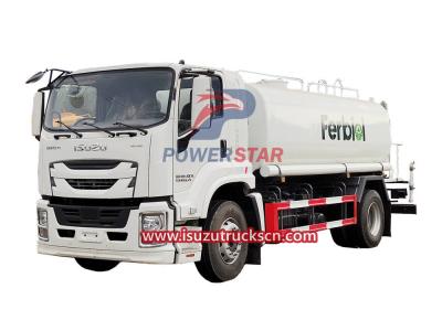 4000 gallon water sprinkler truck Isuzu Giga