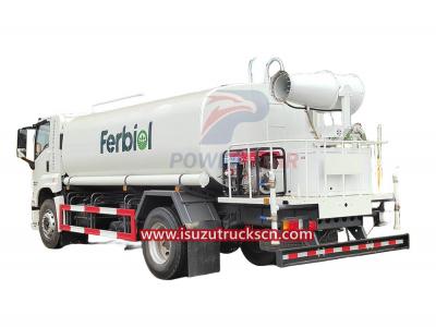 4000 gallon water sprinkler truck Isuzu Giga