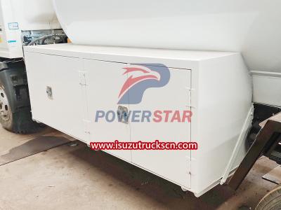 ISUZU NPR 6000L Tanker Dispenser Bobtail Truck