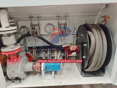 ISUZU NPR 6000L Tanker Dispenser Bobtail Truck