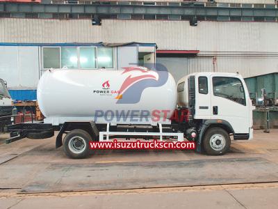 ISUZU NPR 6000L Tanker Dispenser Bobtail Truck