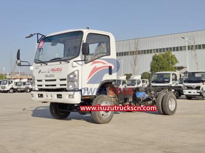 Isuzu NKR off road truck