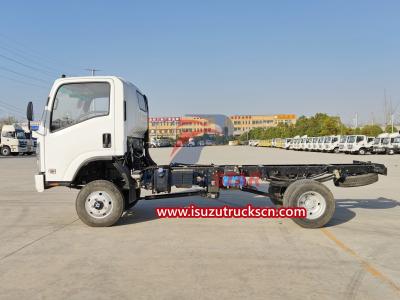 Isuzu NKR off road truck