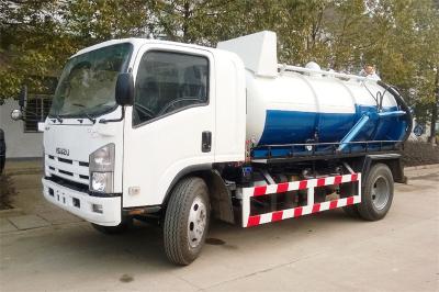 Isuzu NPR vacuum suction truck for sale