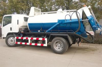 Isuzu NPR vacuum suction truck for sale