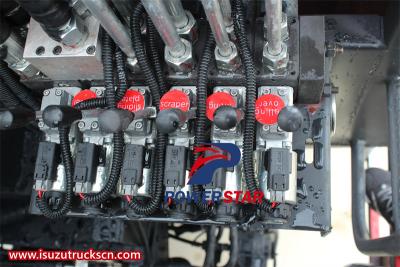 Philippine Isuzu 6cbm trash crusher truck