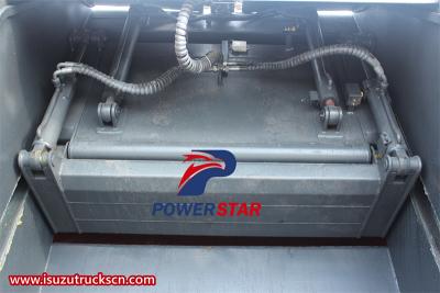 Philippine Isuzu 700P waste compressor truck