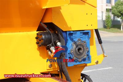 ISUZU snowplow truck with salt spreader