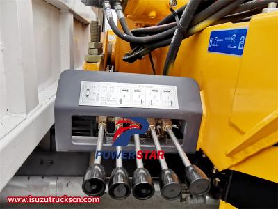 Philippine Isuzu ELF 4 ton lorry crane truck