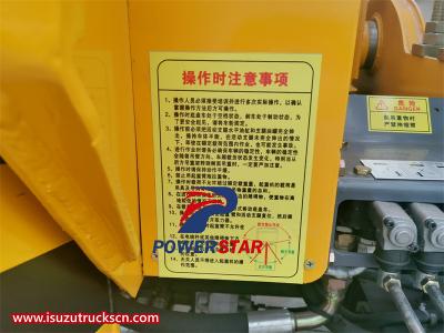 Philippine Isuzu ELF 4 ton lorry crane truck