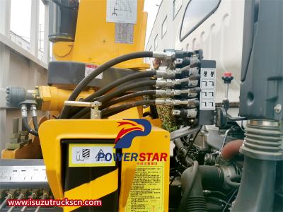 Philippine Isuzu ELF 4 ton lorry crane truck