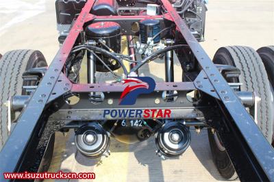 Isuzu ELF 100P double cabin light truck chassis