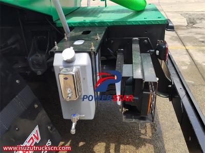 Isuzu GIGA 4x2 15000L sludge suction truck