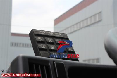 Isuzu ELF/NPR 700P rear loader compactor truck