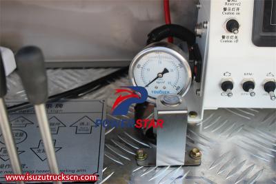 Isuzu KV100 light aerial work vehicle