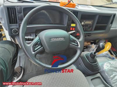 ISUZU 4X4 DUMP TRUCK