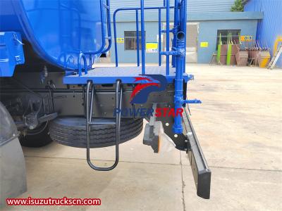 Isuzu GIGA 4X2 10000L water tanker